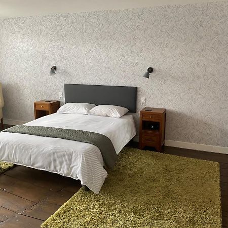 Numero 96 Chambre D Hotes Bussiere-Poitevine Bagian luar foto